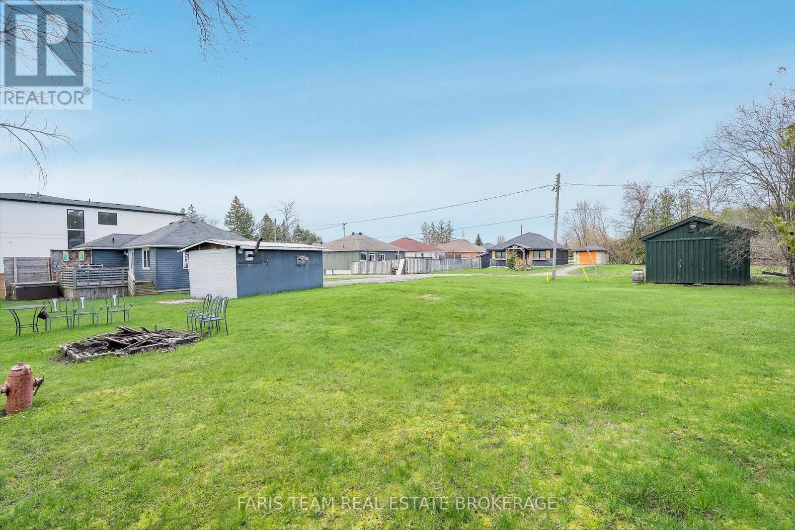 1417 Maple Way, Innisfil, ON - Outdoor