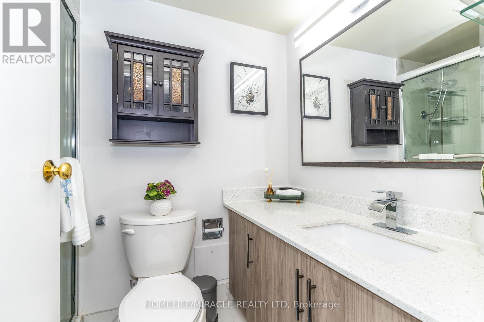 306 - 5785 Yonge Street, Toronto, ON - Indoor Photo Showing Bathroom
