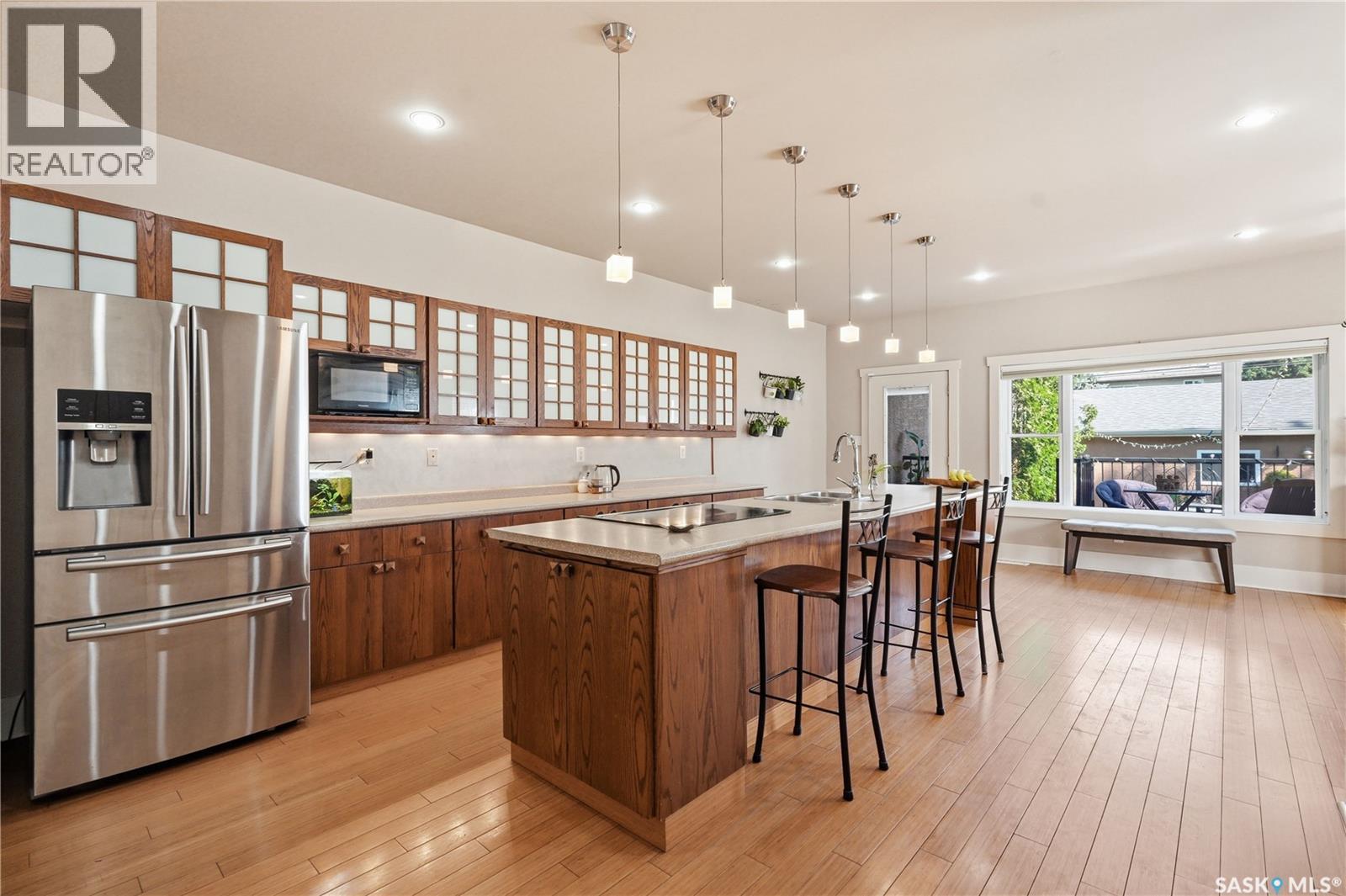1021 Main Street, Saskatoon, SK - Indoor Photo Showing Kitchen With Upgraded Kitchen