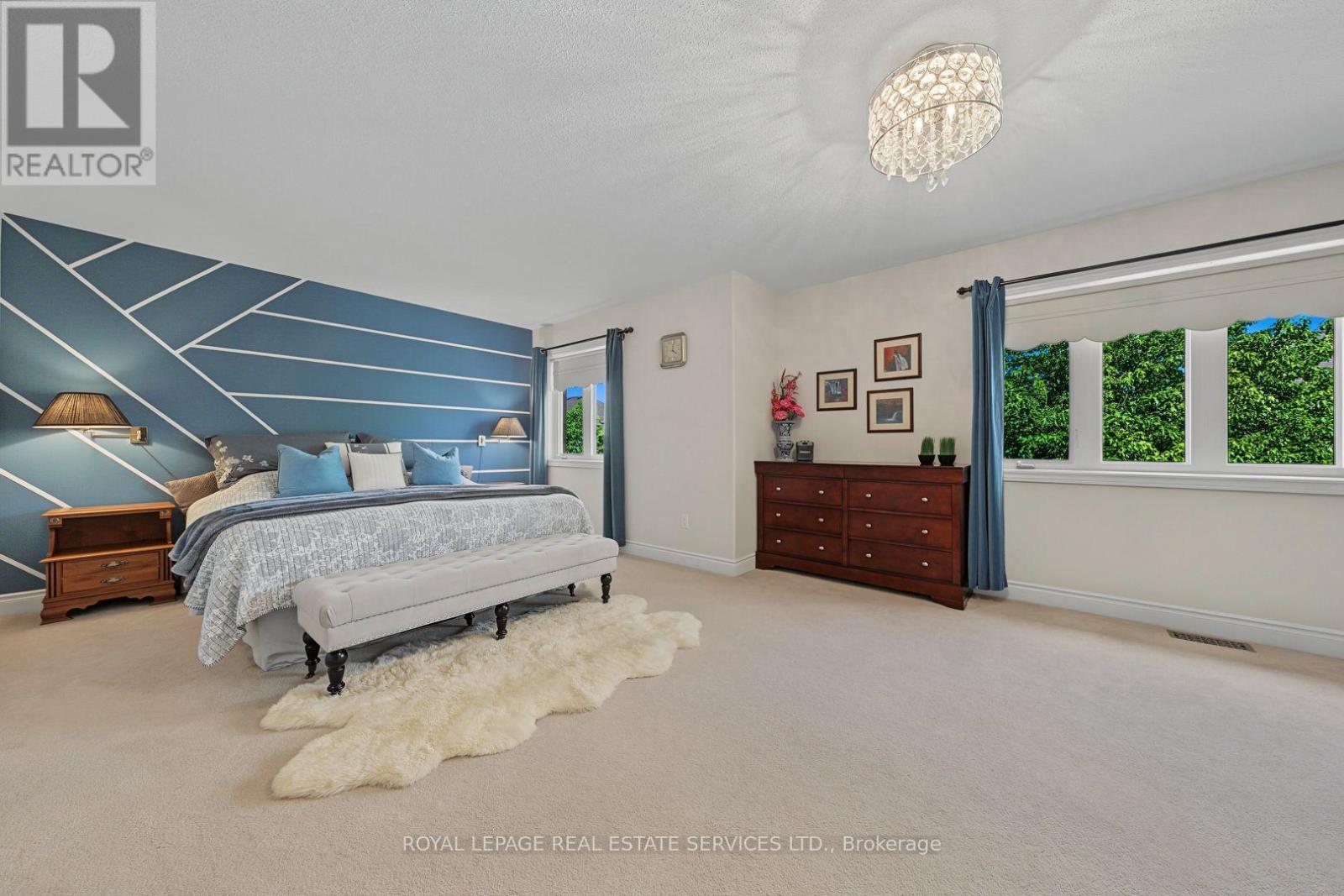 3368 Raspberry Bush Trail, Oakville, ON - Indoor Photo Showing Bedroom