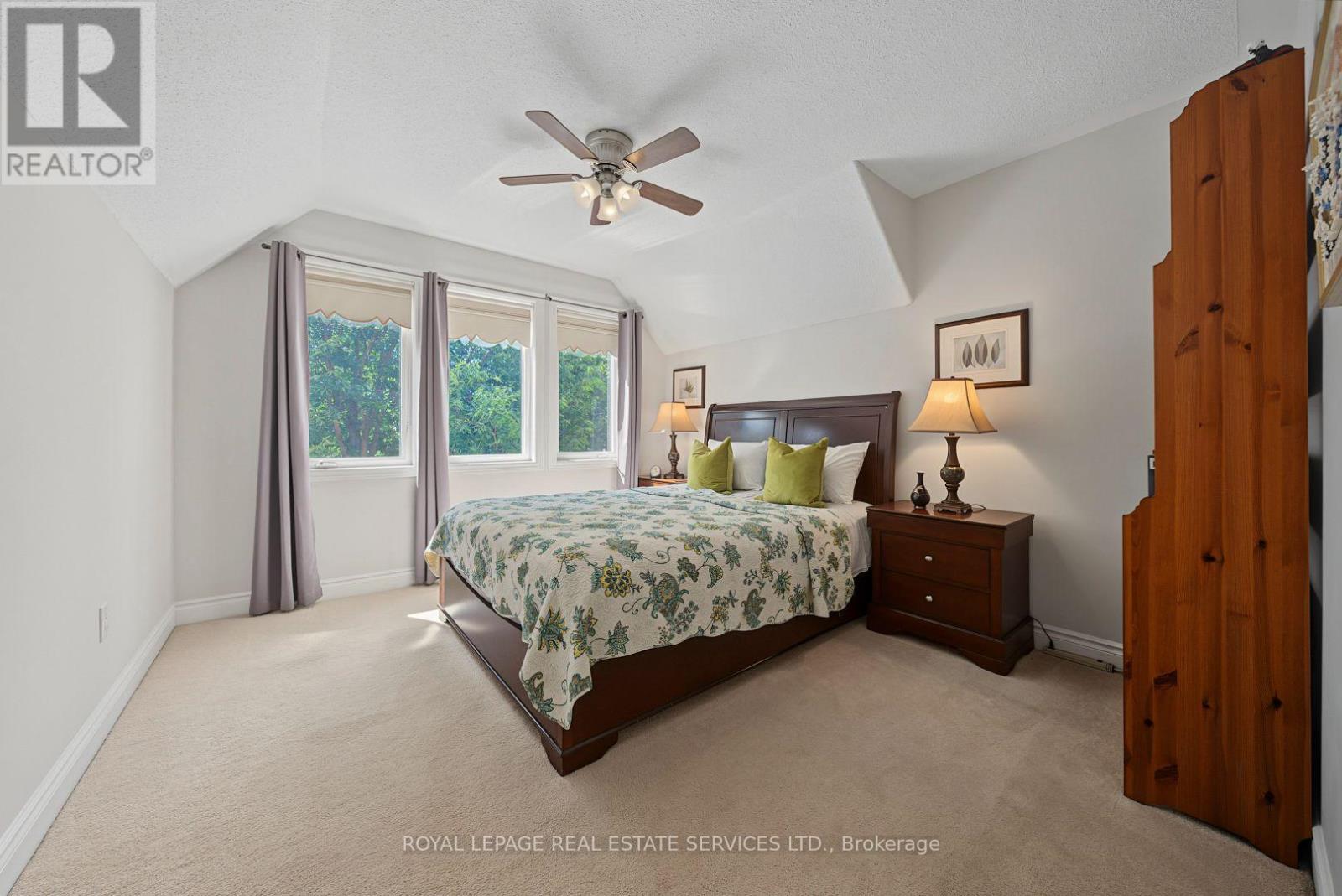 3368 Raspberry Bush Trail, Oakville, ON - Indoor Photo Showing Bedroom