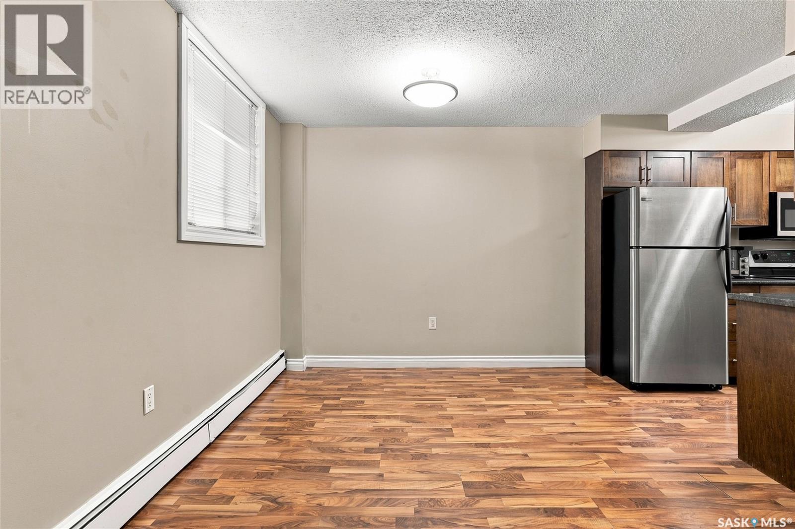 8 104 104Th Street W, Saskatoon, SK - Indoor Photo Showing Kitchen