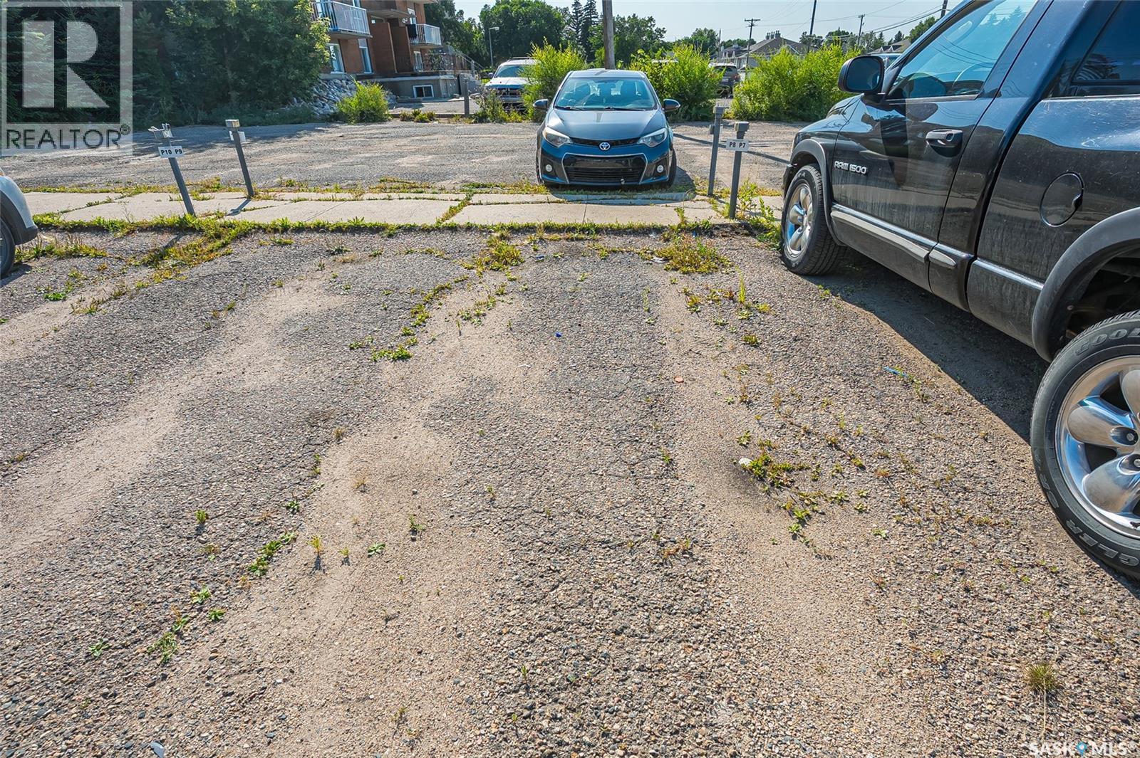 8 104 104Th Street W, Saskatoon, SK - Outdoor