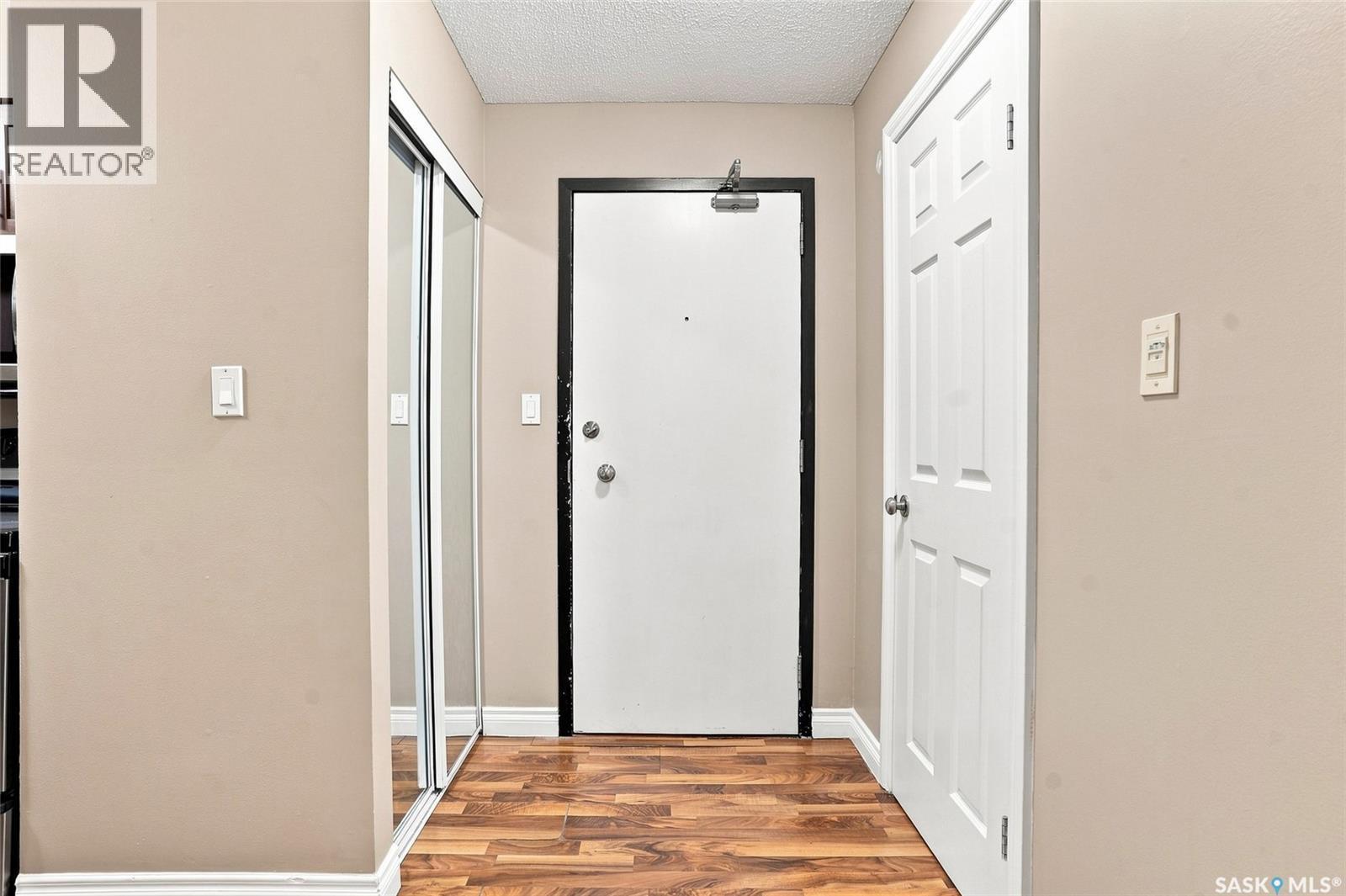 8 104 104Th Street W, Saskatoon, SK - Indoor Photo Showing Other Room