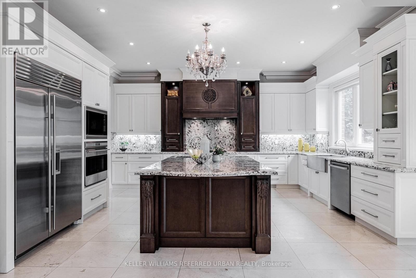 60 Hawksbury Drive, Toronto, ON - Indoor Photo Showing Kitchen With Upgraded Kitchen