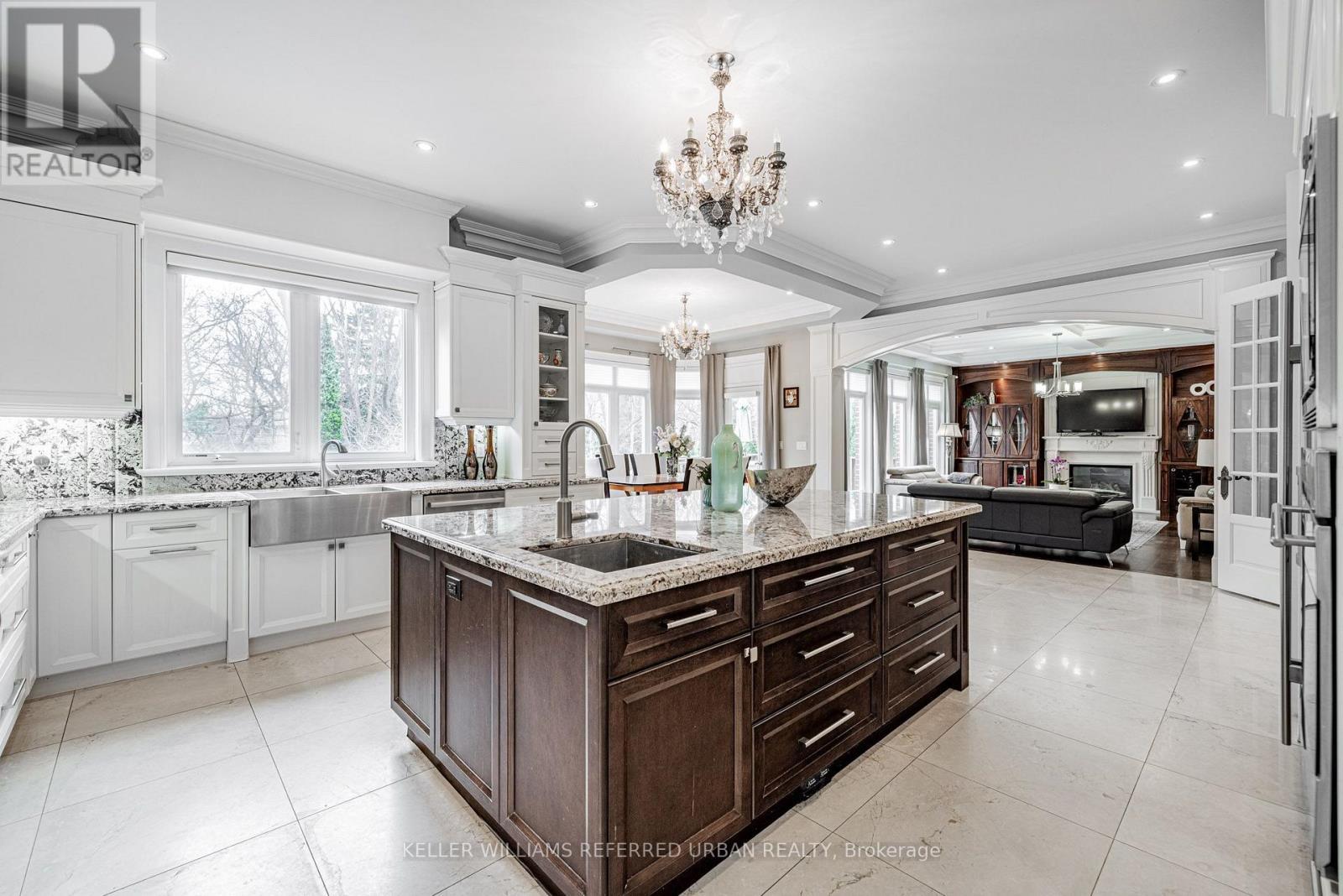 60 Hawksbury Drive, Toronto, ON - Indoor Photo Showing Kitchen With Upgraded Kitchen