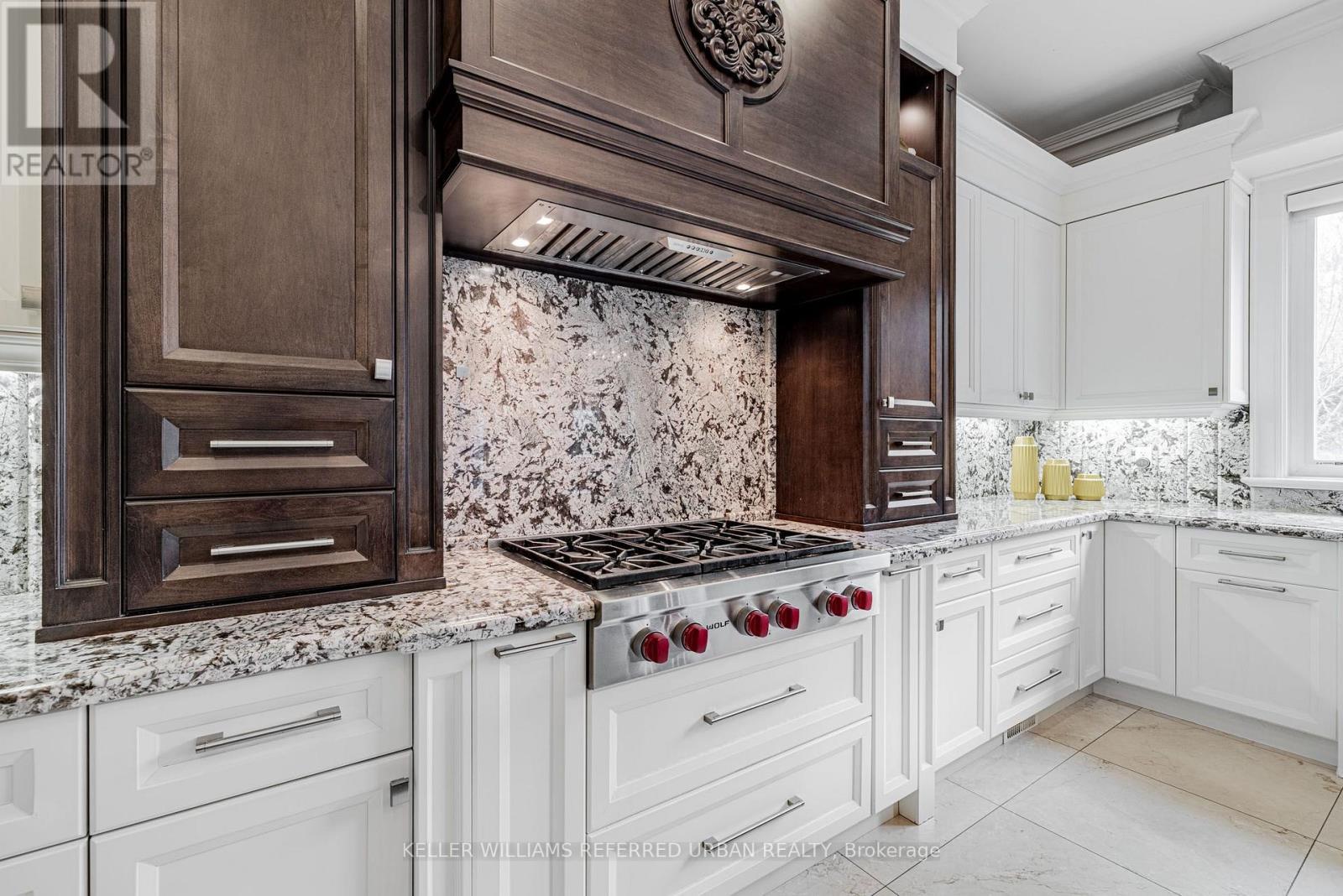 60 Hawksbury Drive, Toronto, ON - Indoor Photo Showing Kitchen With Upgraded Kitchen