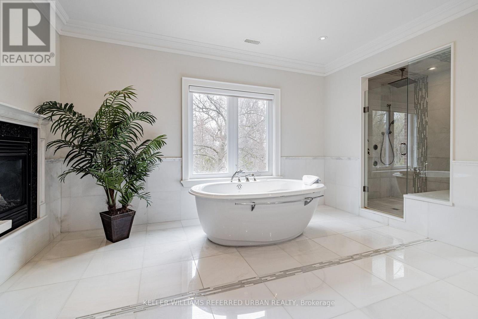 60 Hawksbury Drive, Toronto, ON - Indoor Photo Showing Bathroom