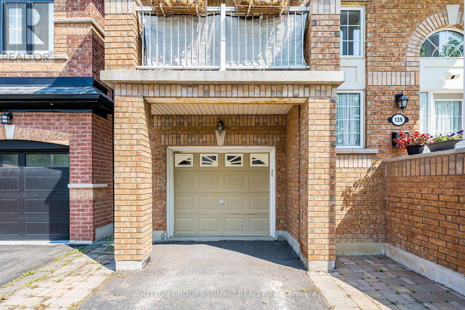 139 Oceanpearl Crescent, Whitby, ON - Outdoor With Exterior