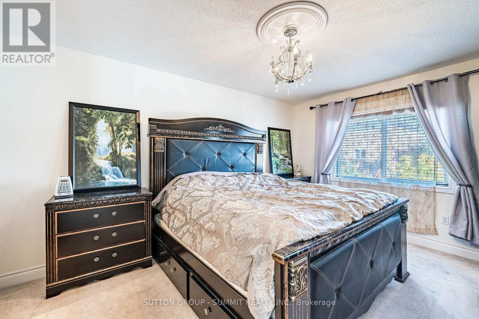 139 Oceanpearl Crescent, Whitby, ON - Indoor Photo Showing Bedroom