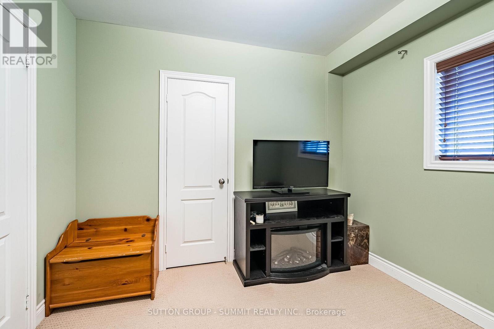 139 Oceanpearl Crescent, Whitby, ON - Indoor