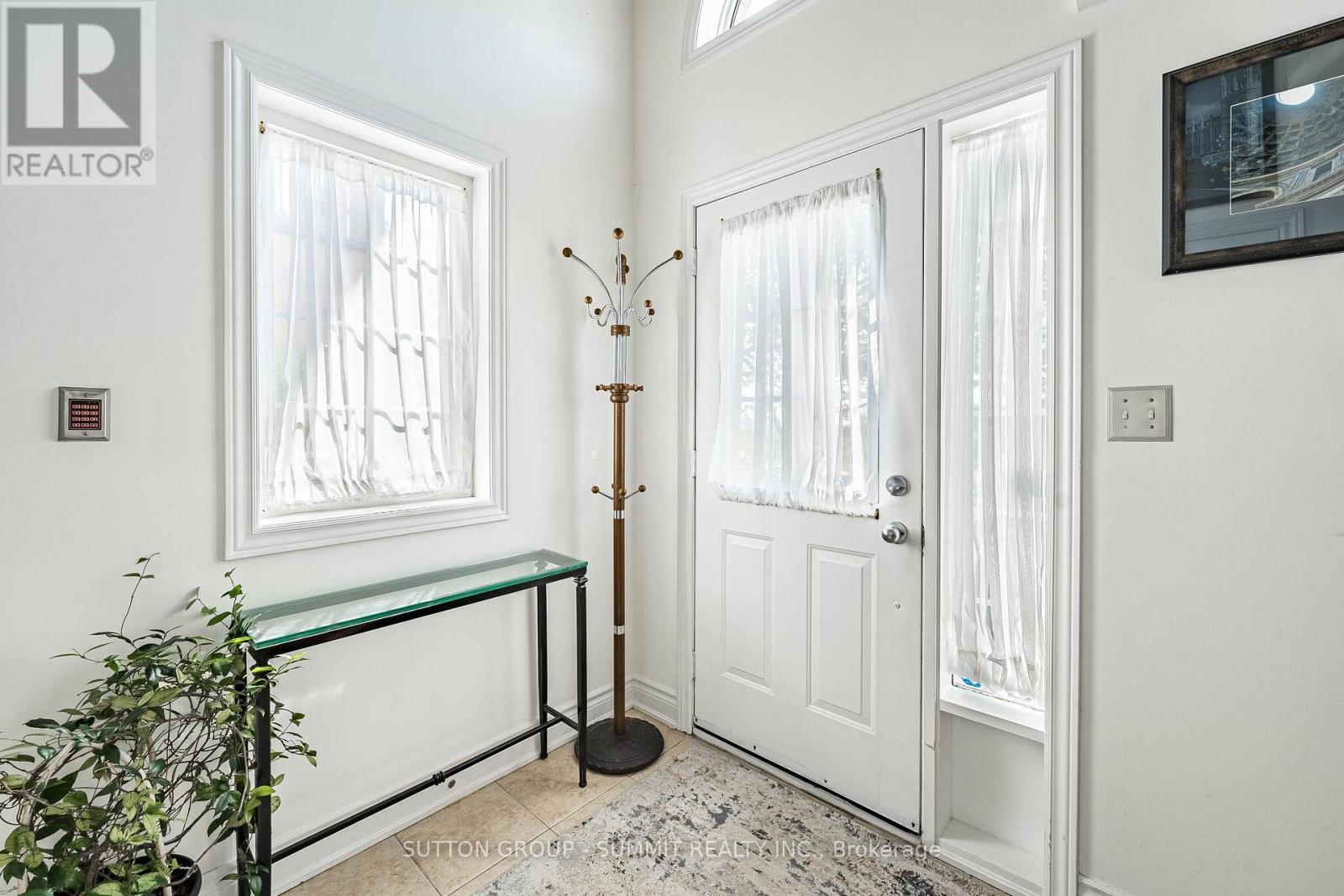 139 Oceanpearl Crescent, Whitby, ON - Indoor Photo Showing Other Room