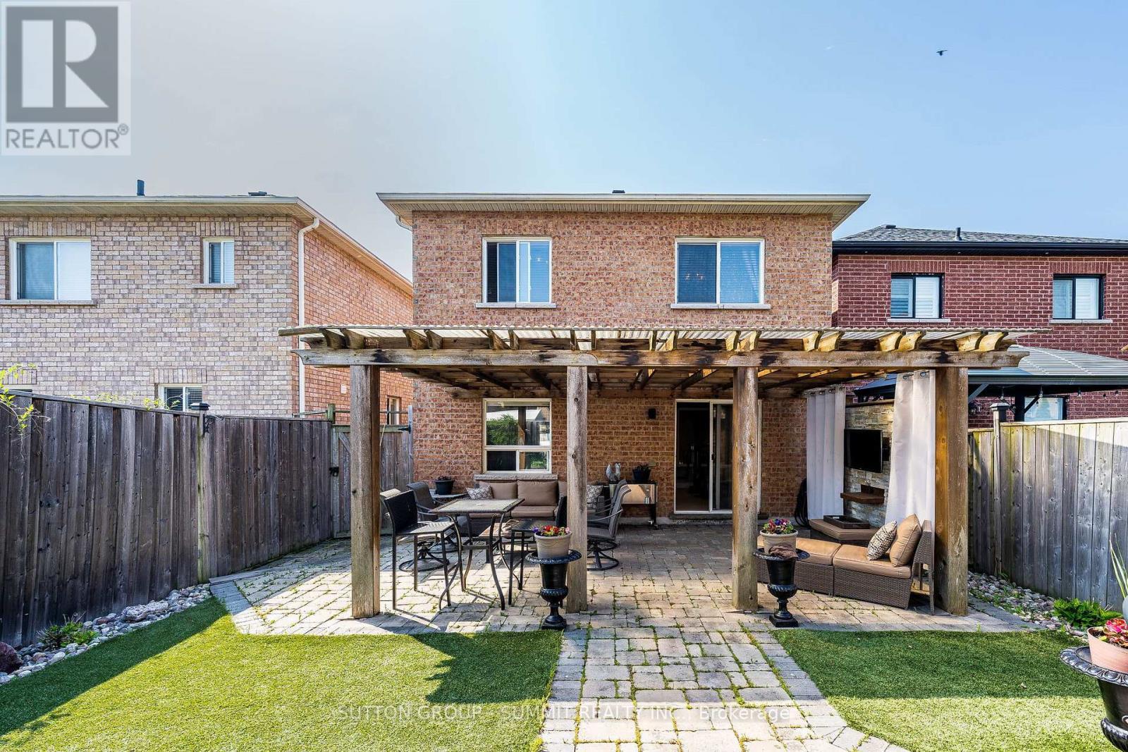 139 Oceanpearl Crescent, Whitby, ON - Outdoor With Deck Patio Veranda With Exterior