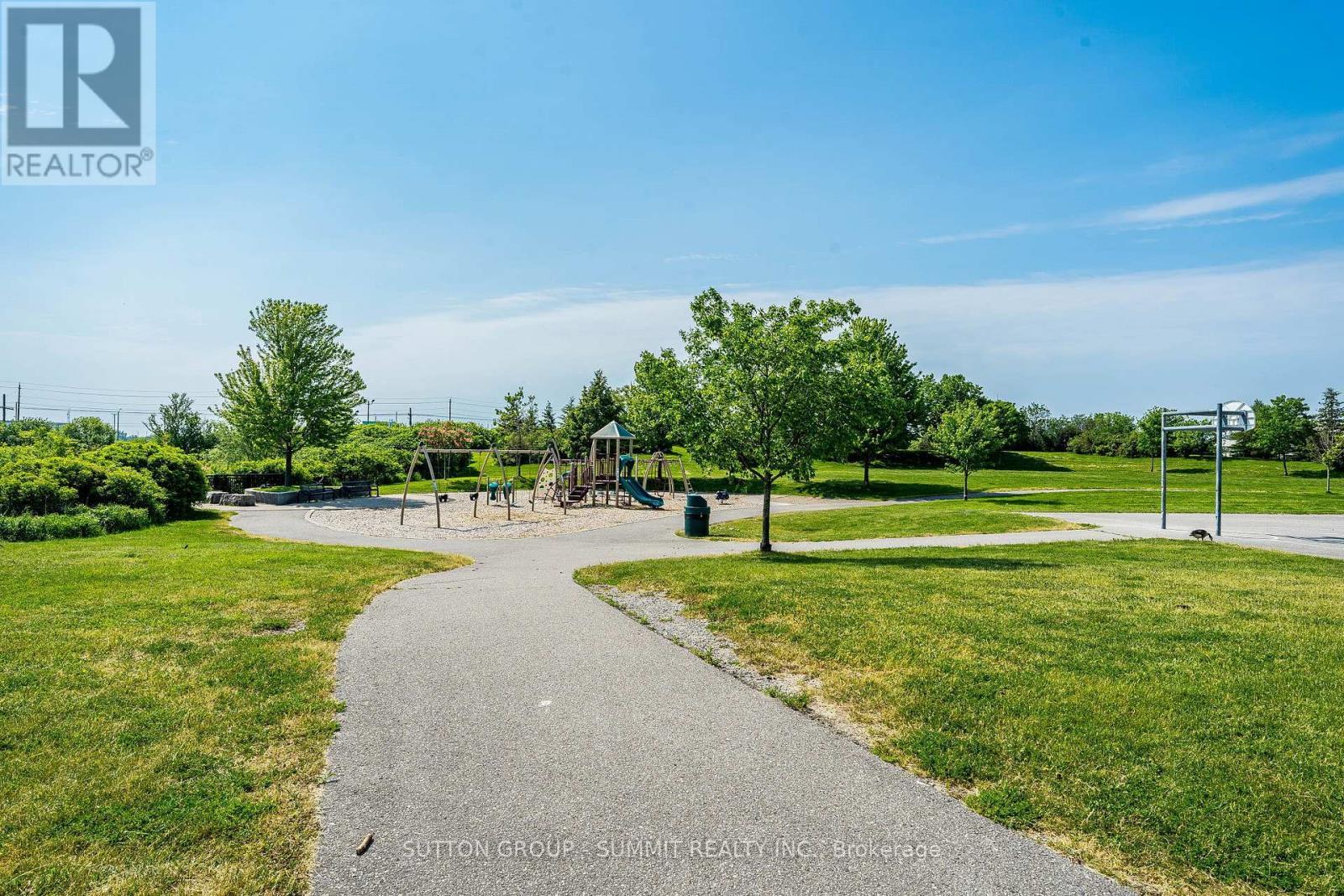 139 Oceanpearl Crescent, Whitby, ON - Outdoor With View