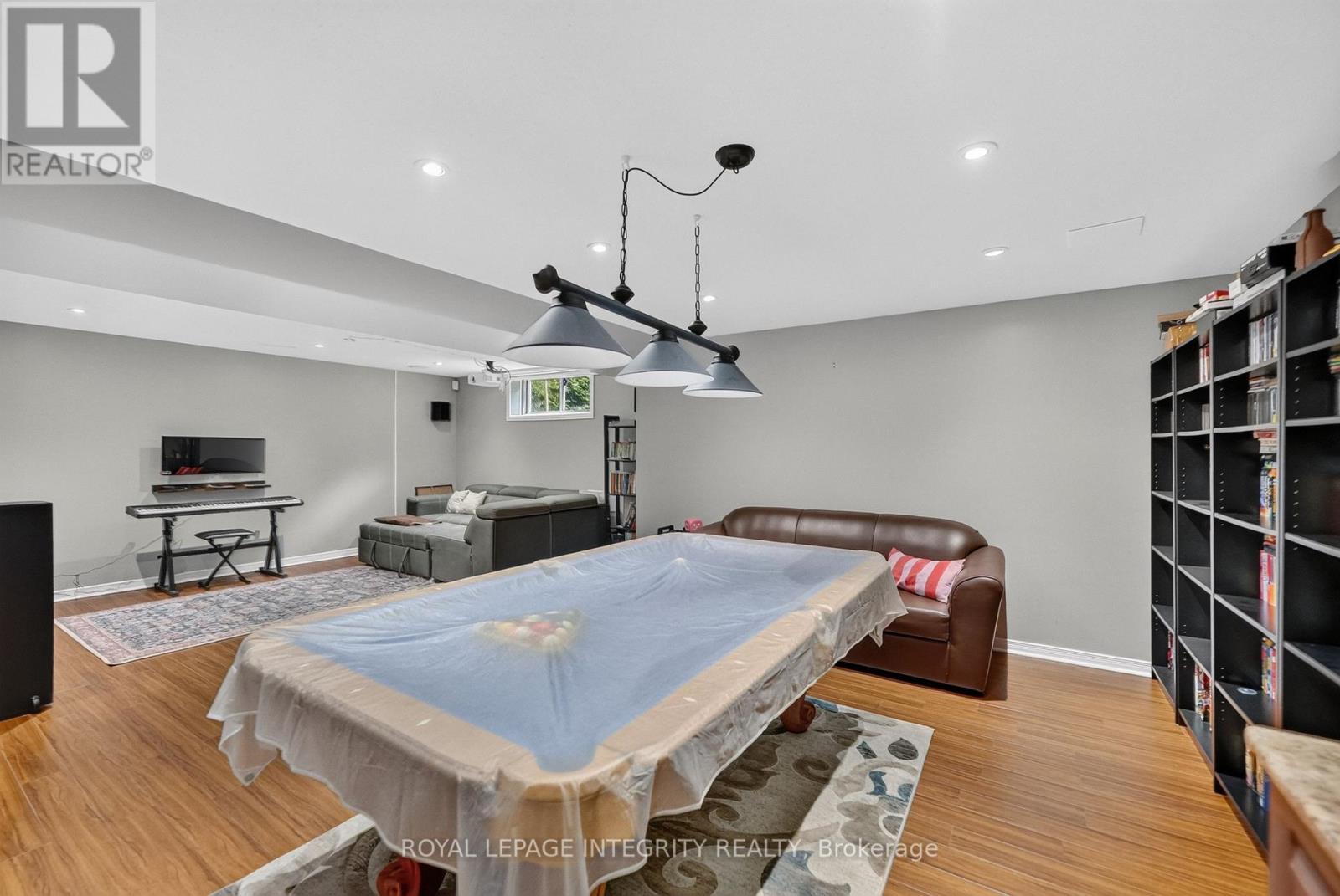 29 Nortoba Crescent, Ottawa, ON - Indoor Photo Showing Bedroom