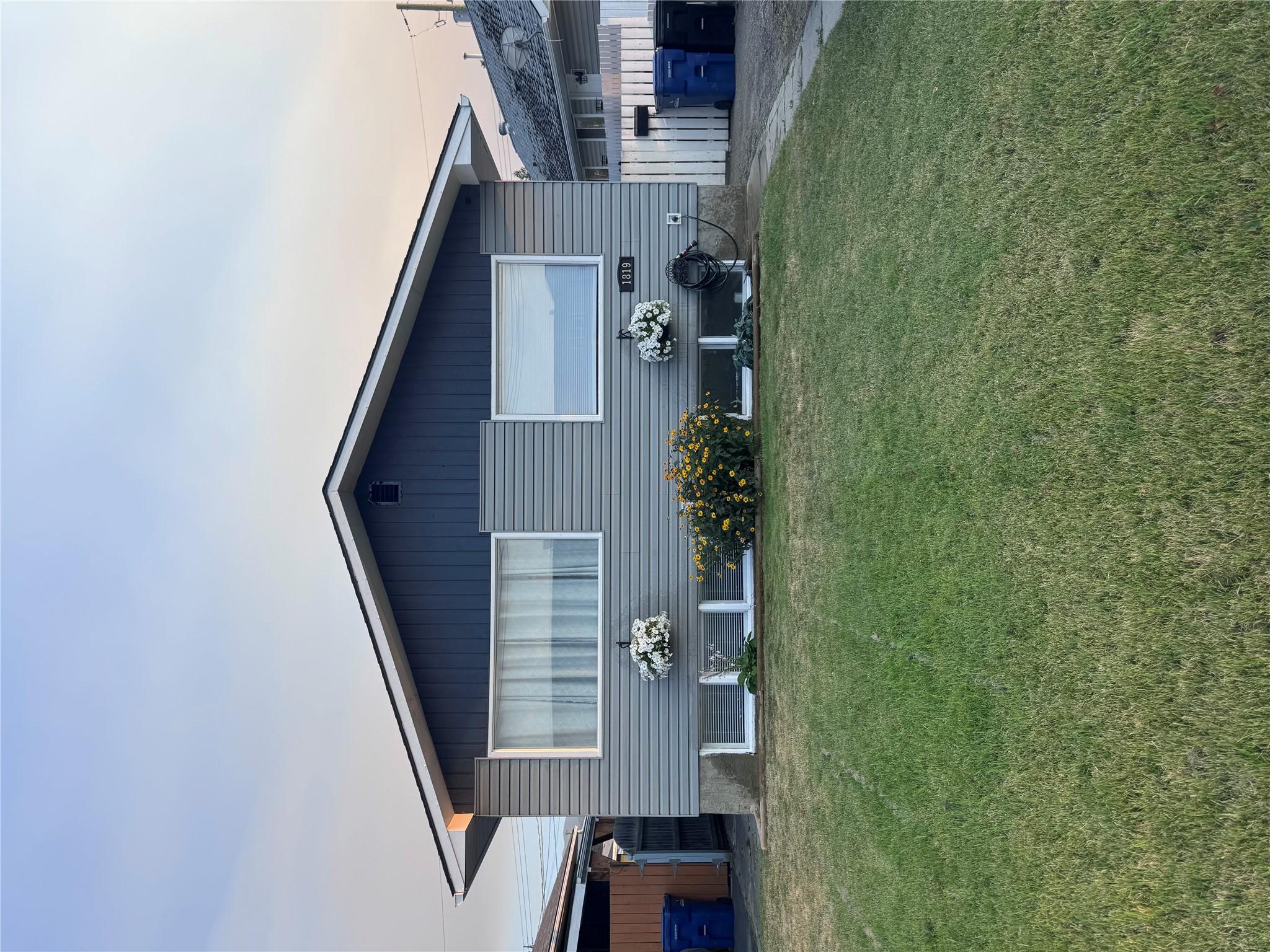 1819 2Nd Street, Cranbrook, BC - Outdoor