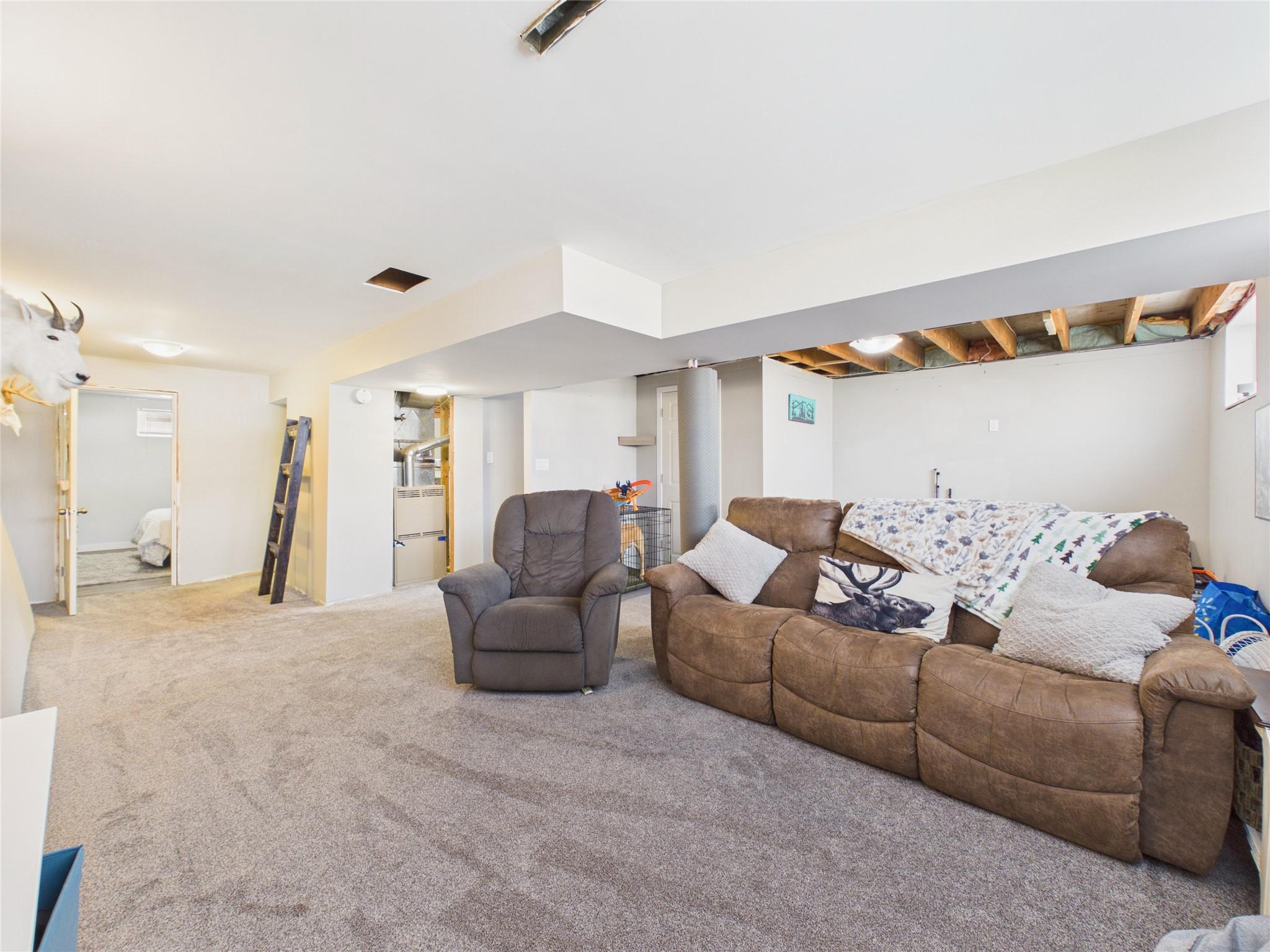 1819 2Nd Street, Cranbrook, BC - Indoor