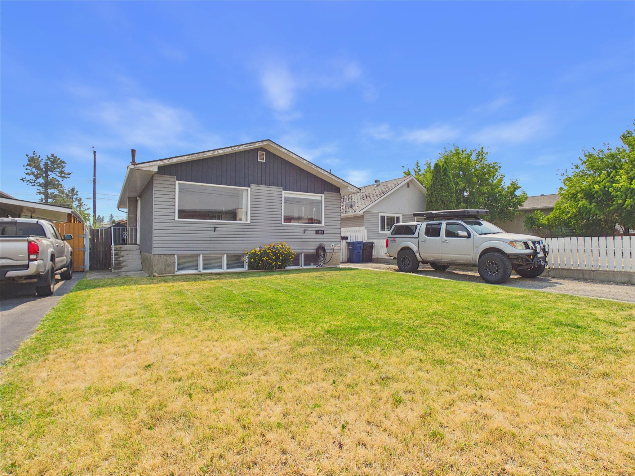 1819 2Nd Street, Cranbrook, BC - Outdoor