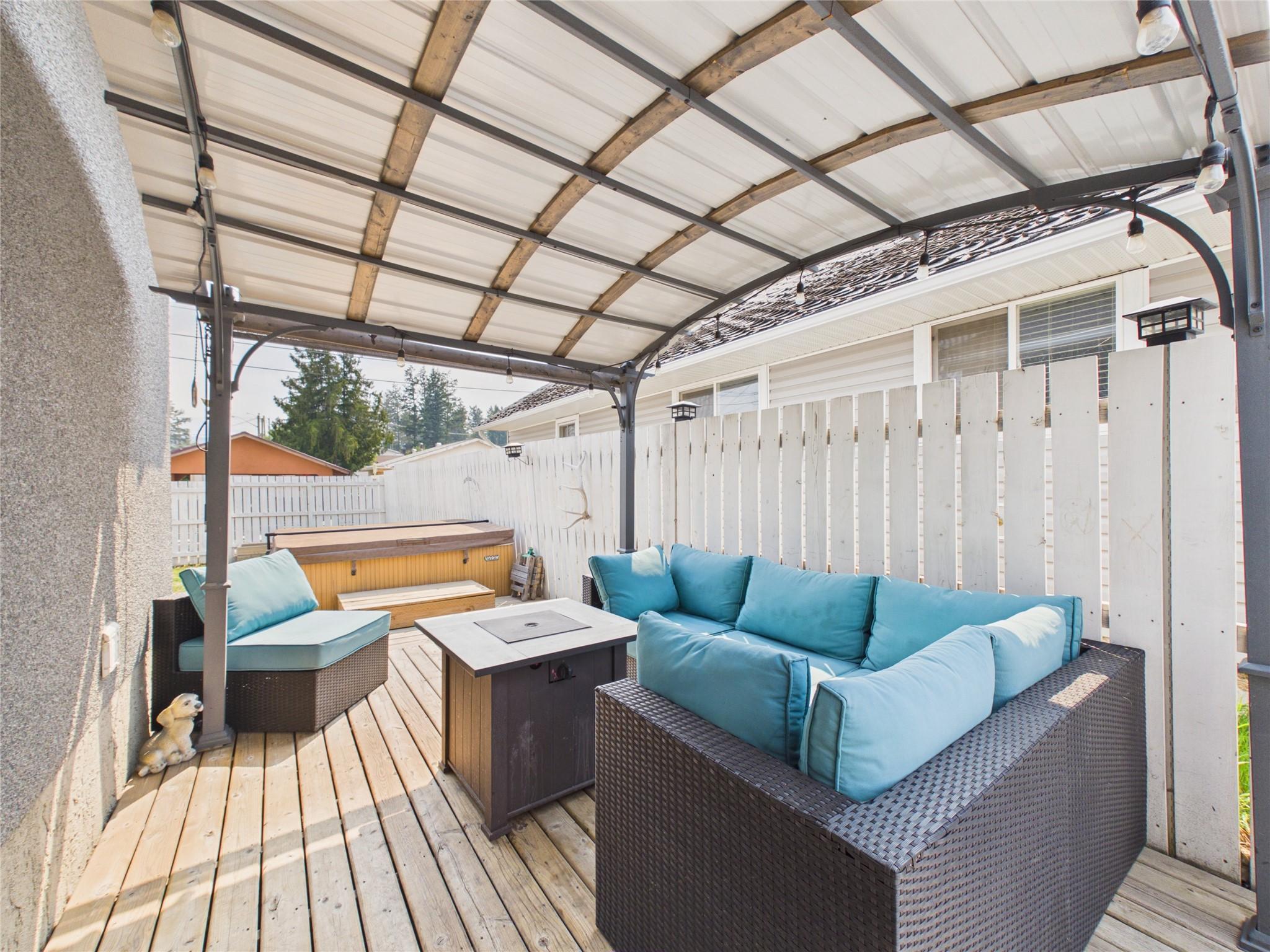 1819 2Nd Street, Cranbrook, BC - Outdoor With Deck Patio Veranda With Exterior