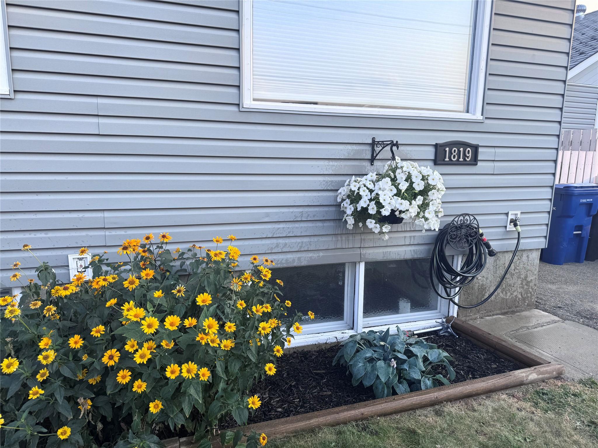 1819 2Nd Street, Cranbrook, BC - Outdoor
