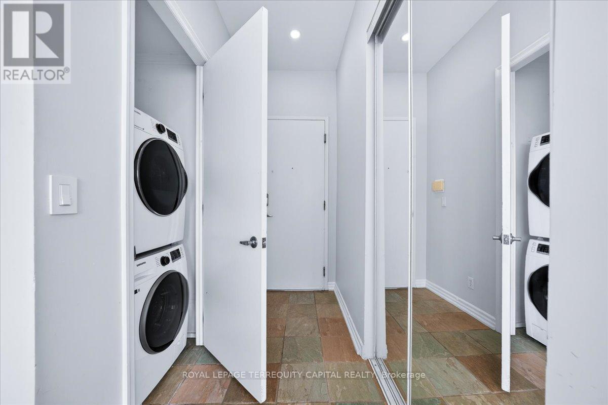 1501 - 797 Don Mills Road, Toronto, ON - Indoor Photo Showing Laundry Room