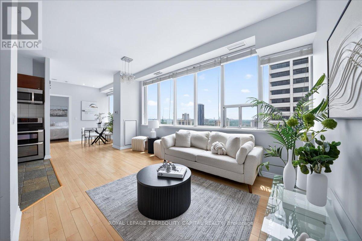 1501 - 797 Don Mills Road, Toronto, ON - Indoor Photo Showing Living Room
