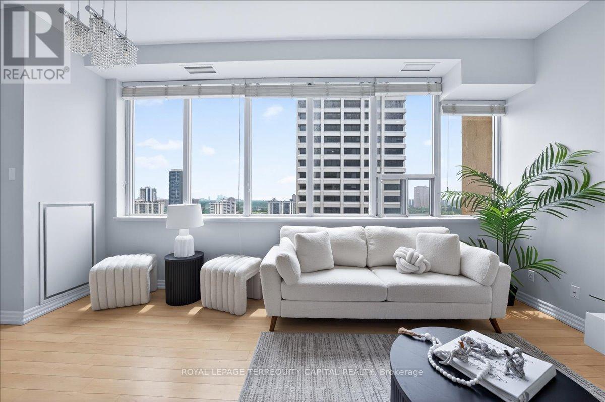 1501 - 797 Don Mills Road, Toronto, ON - Indoor Photo Showing Living Room