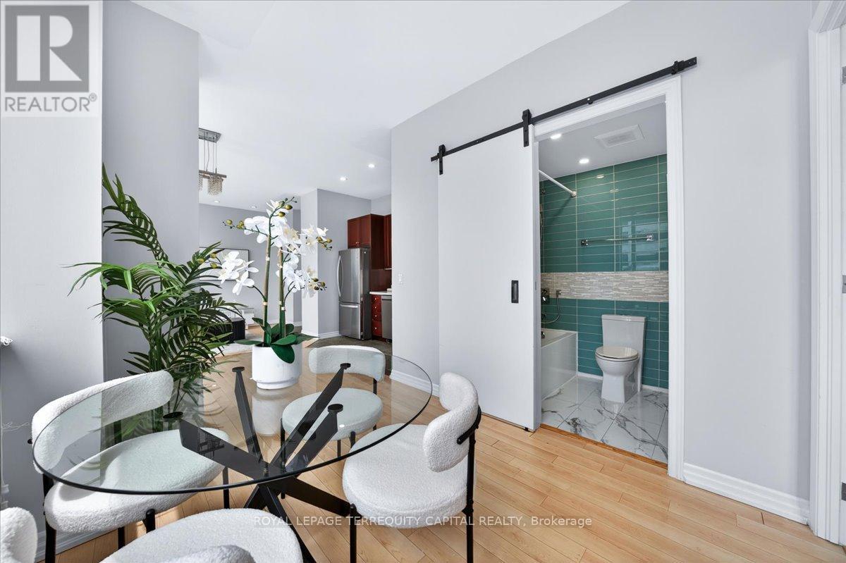 1501 - 797 Don Mills Road, Toronto, ON - Indoor Photo Showing Dining Room