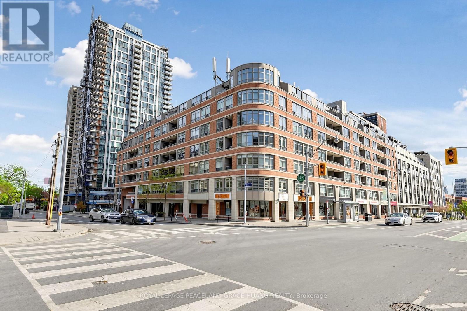 609 - 5 Rosehill Avenue, Toronto, ON - Outdoor With Facade