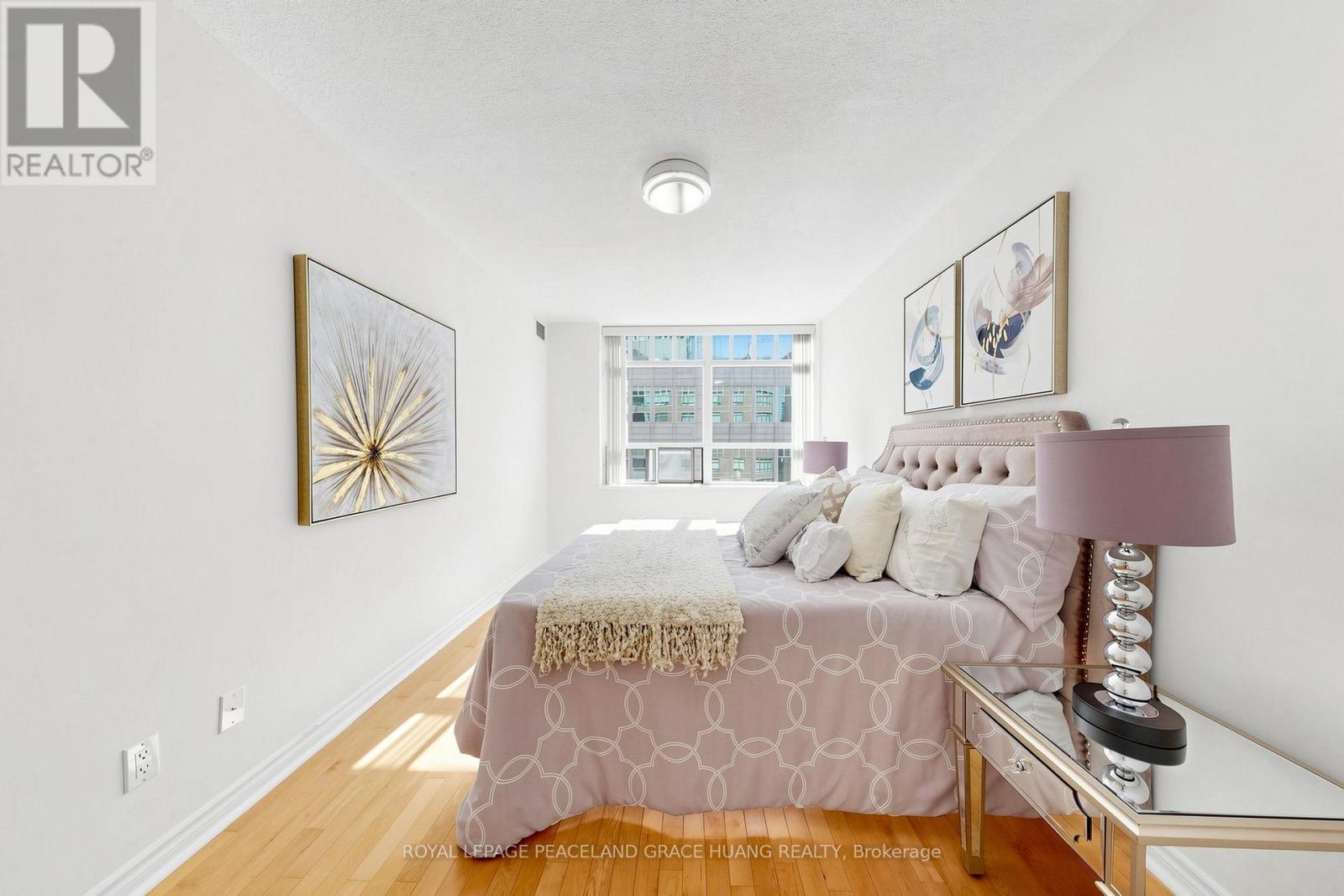 609 - 5 Rosehill Avenue, Toronto, ON - Indoor Photo Showing Bedroom
