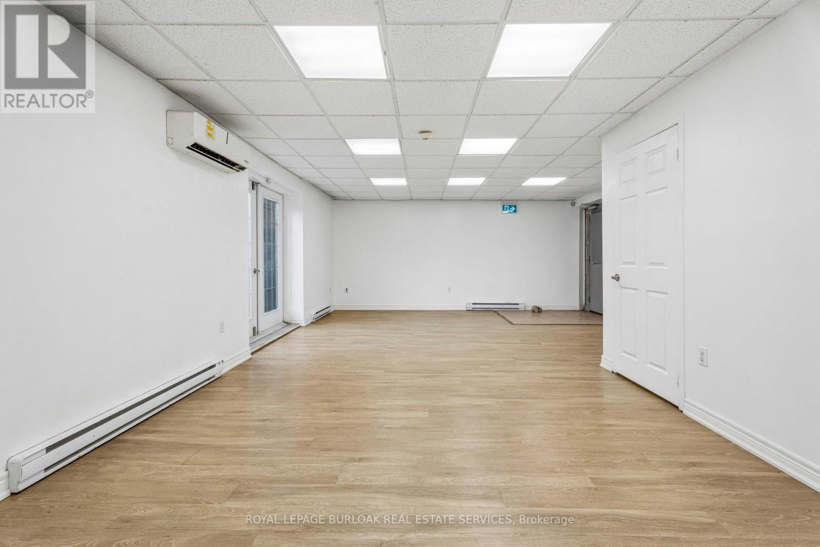 868 King Street W, Hamilton, ON
