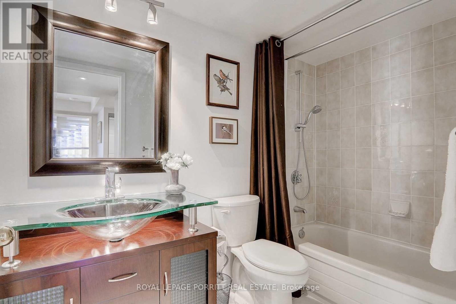 508 - 1271 Walden Circle, Mississauga, ON - Indoor Photo Showing Bathroom