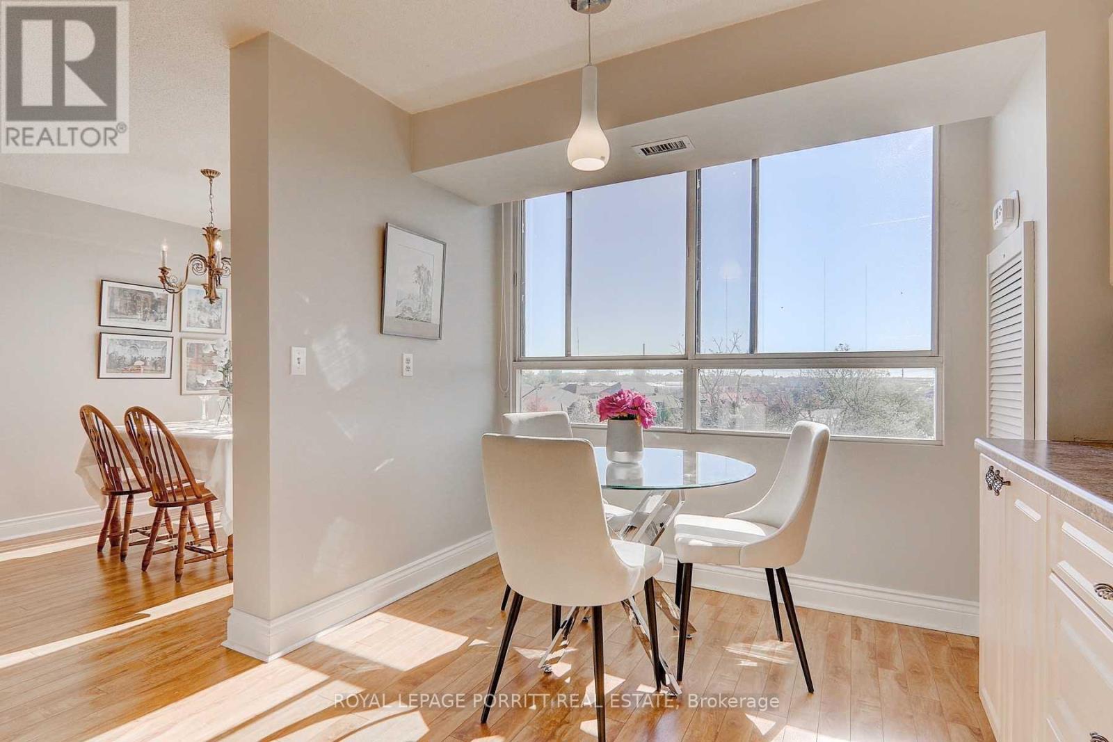 508 - 1271 Walden Circle, Mississauga, ON - Indoor Photo Showing Dining Room