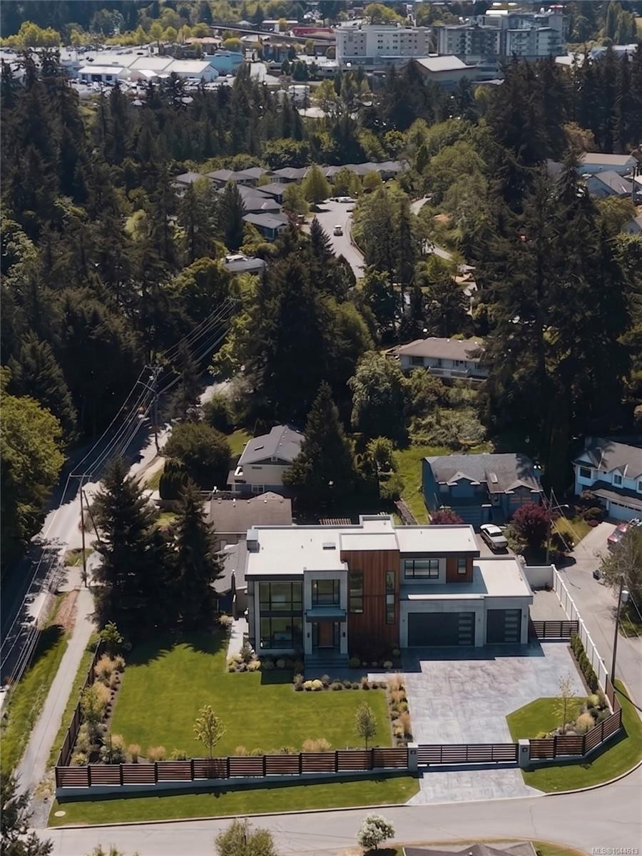 2694 Myra Pl, View Royal, BC