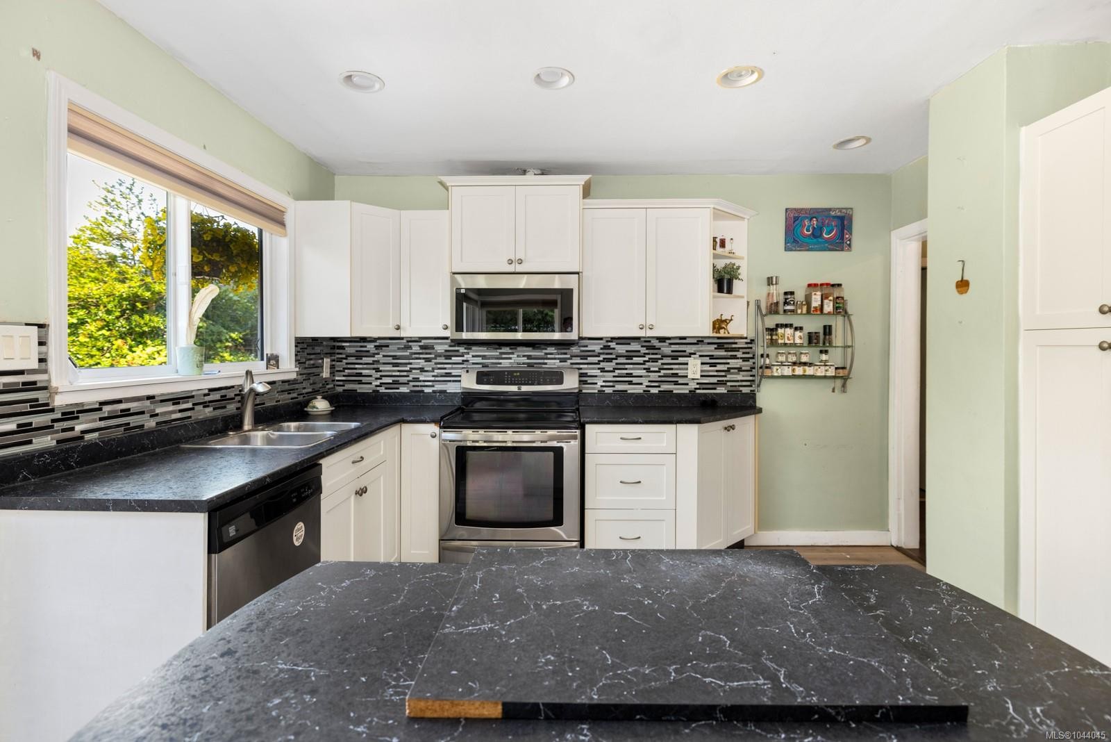 461 Howard Ave, Duncan, BC