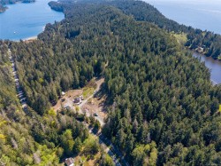 4805 Schooner Way Pender Island, BC V0N 2M2