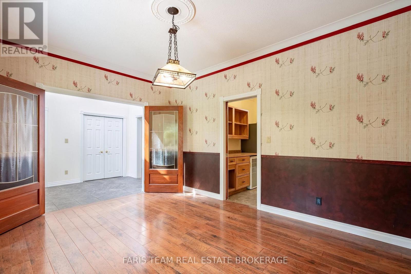 105 Copeland Creek Drive, Tiny, ON - Indoor Photo Showing Other Room