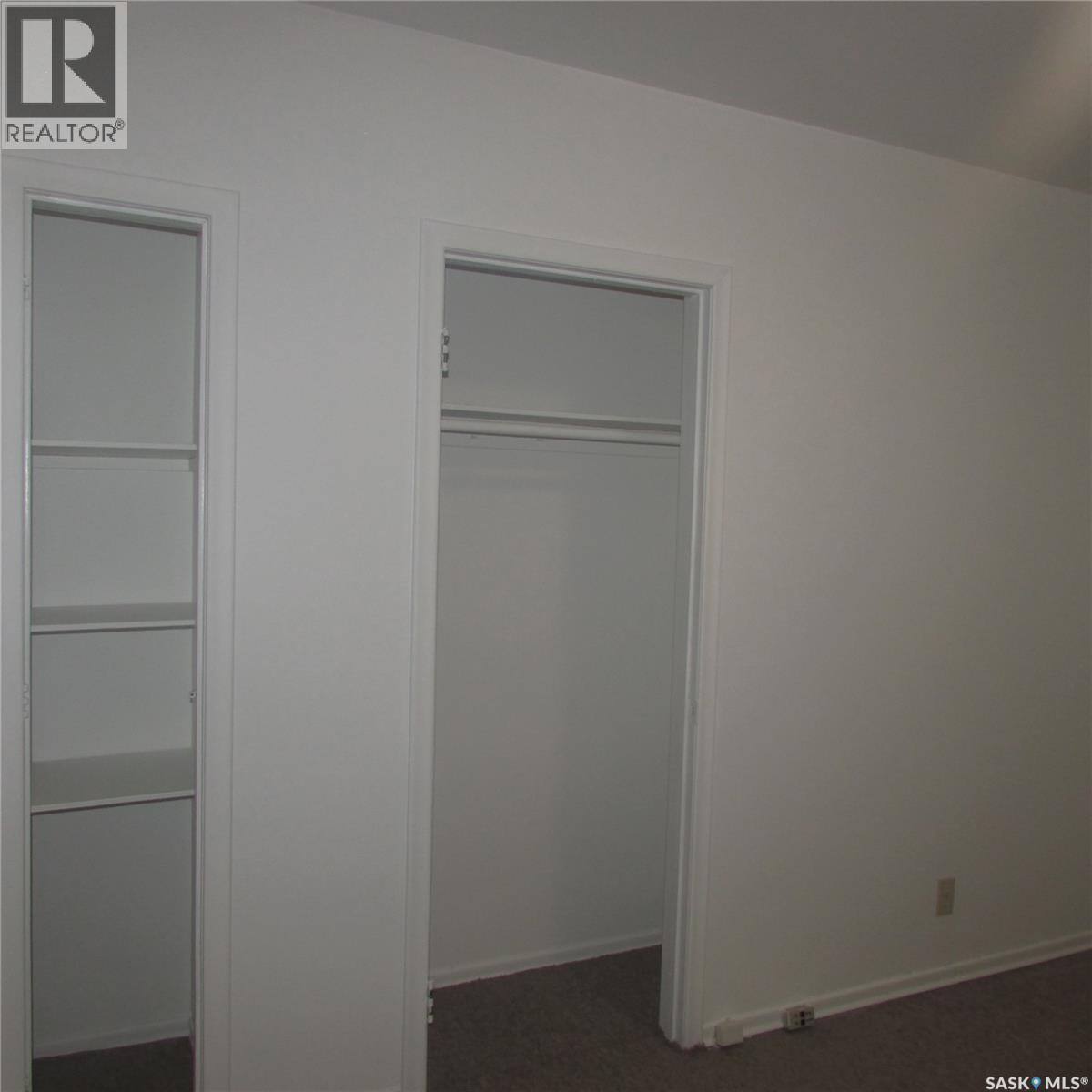1240 10Th Avenue E, Regina, SK - Indoor Photo Showing Other Room