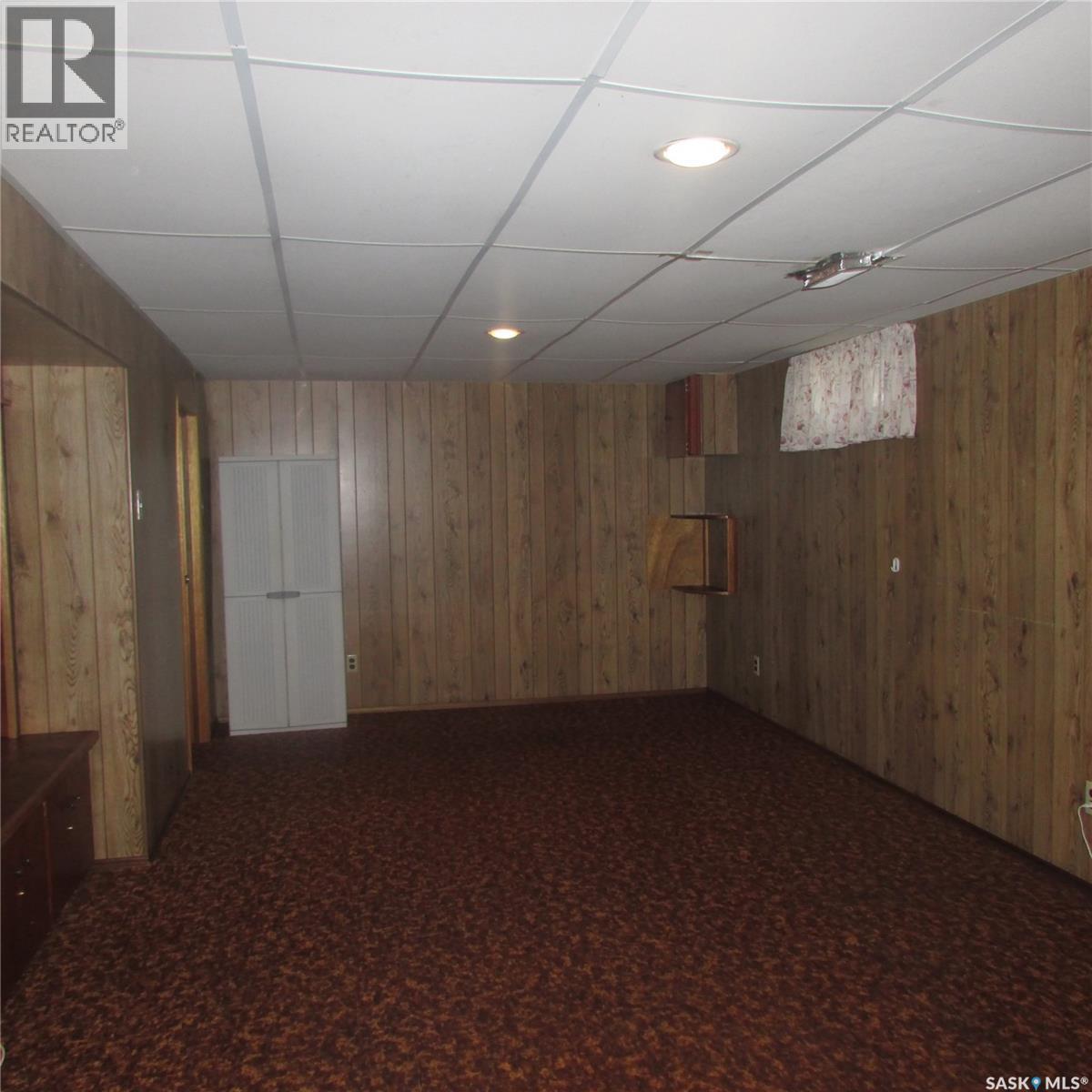 1240 10Th Avenue E, Regina, SK - Indoor Photo Showing Other Room