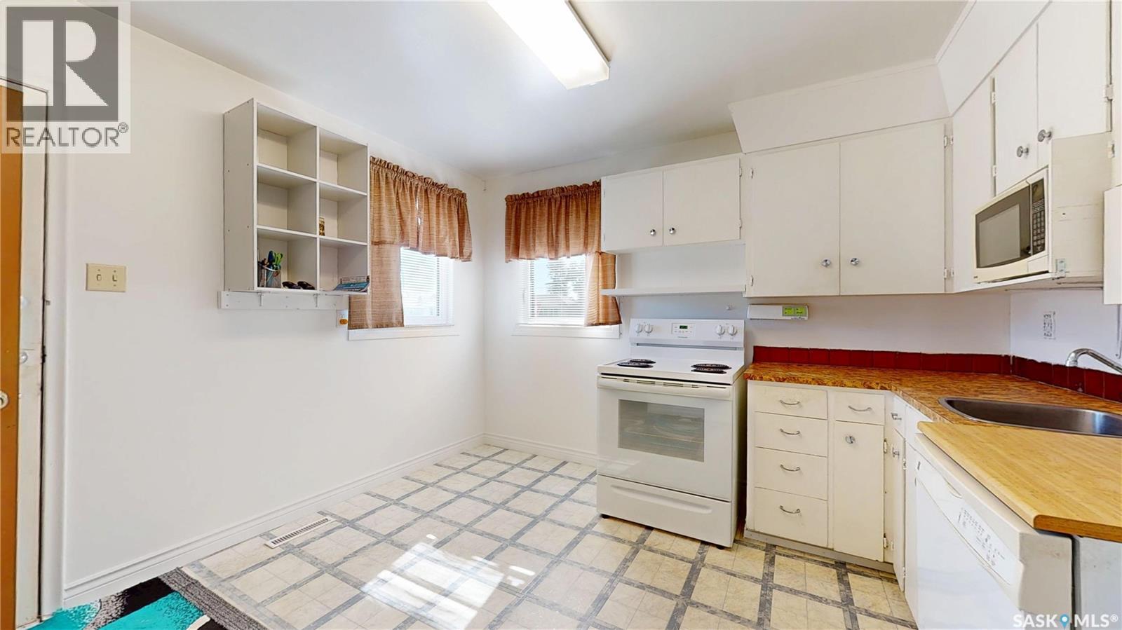 1240 10Th Avenue E, Regina, SK