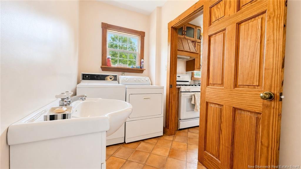 115-123 Pond Shore Rd, Sackville, NB - Indoor Photo Showing Other Room