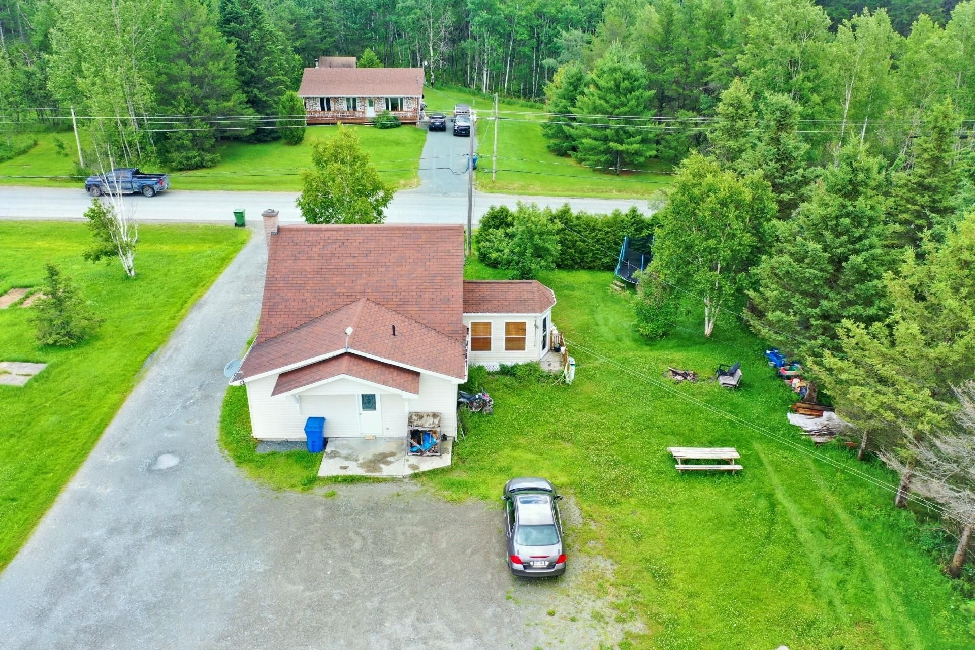 Back of Structure - 344 Av. De L'Église, Rouyn-Noranda, QC - Outdoor