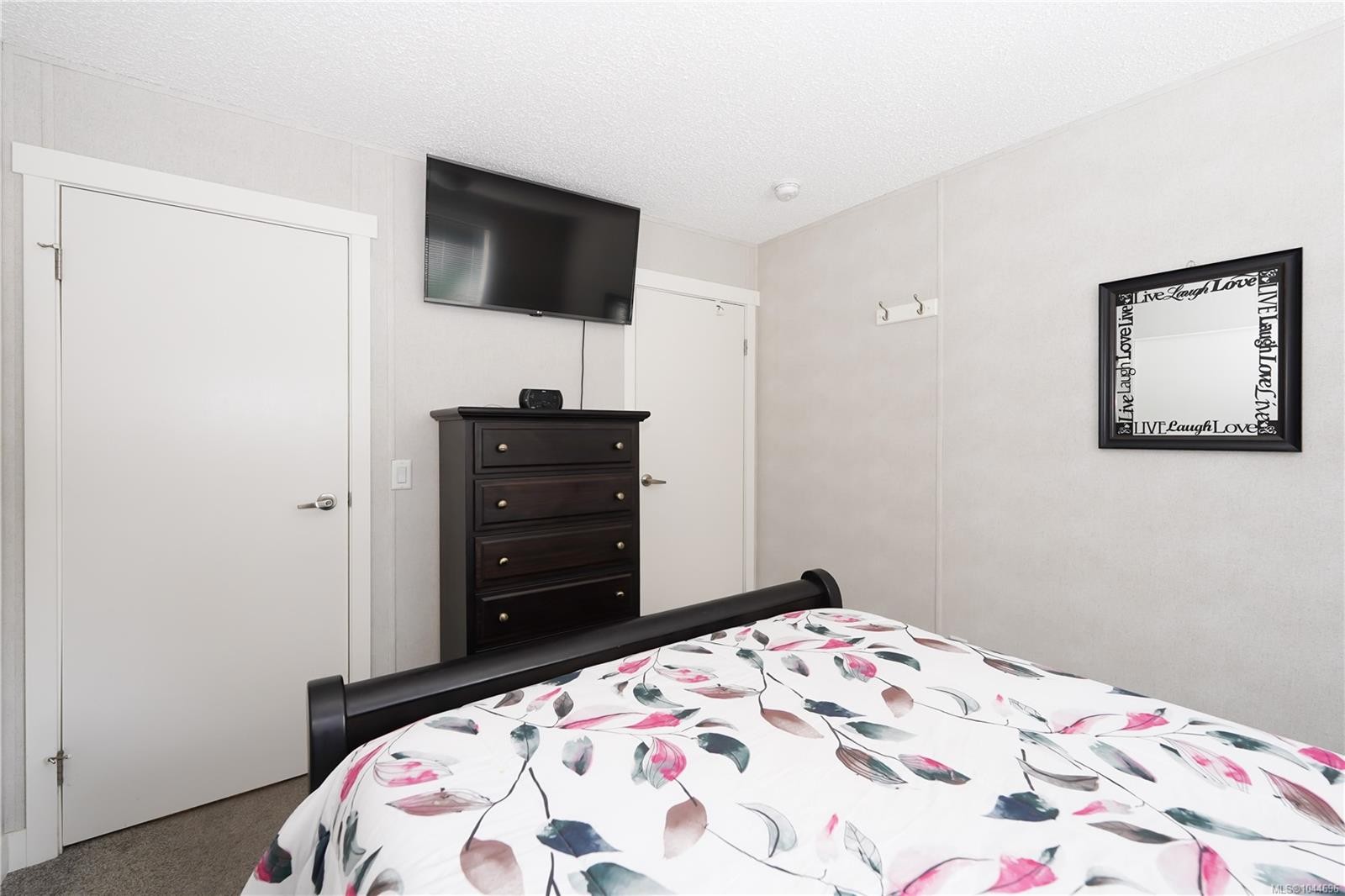 1341 Pratt Rd, Hilliers, BC