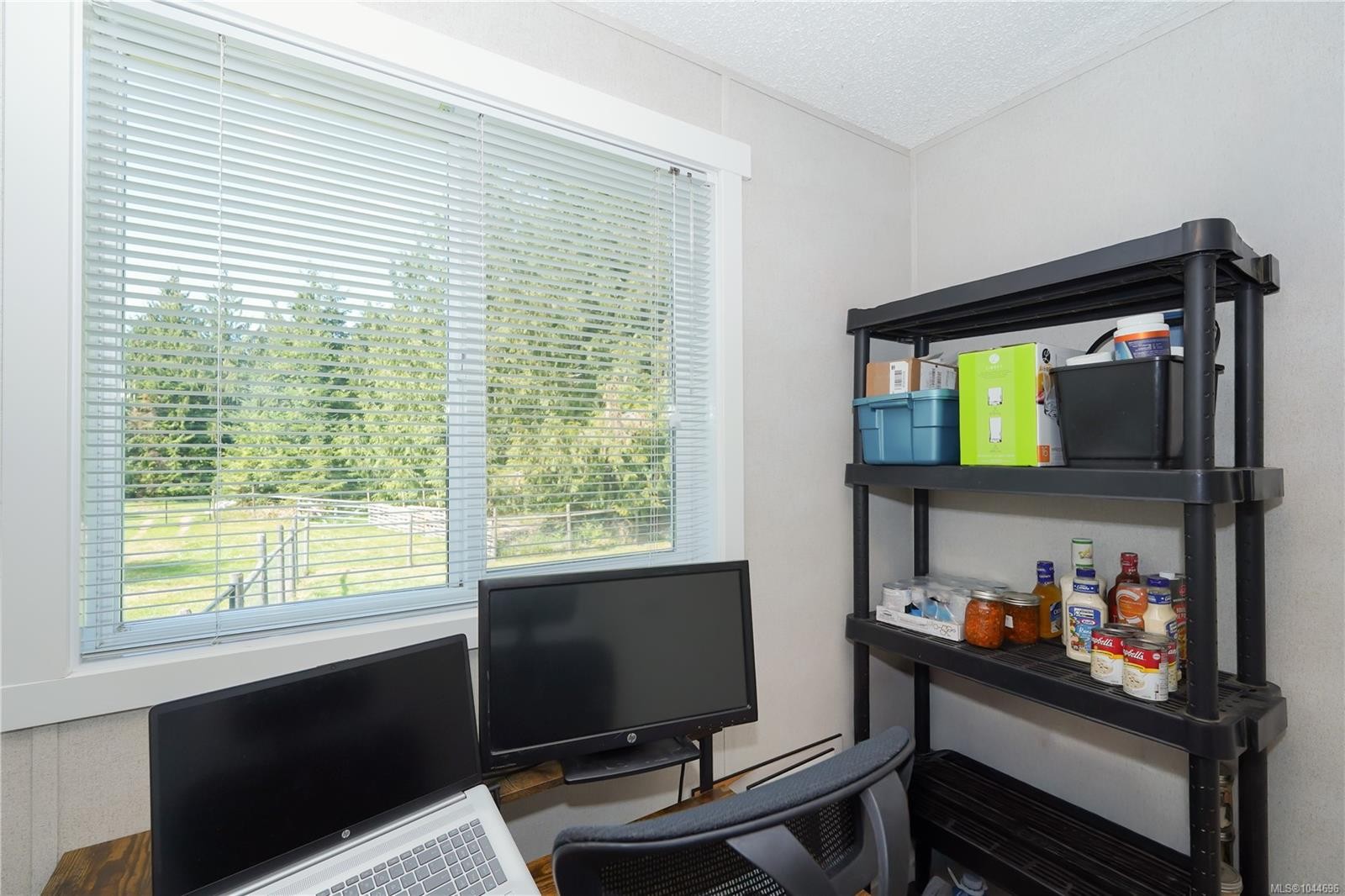 1341 Pratt Rd, Hilliers, BC