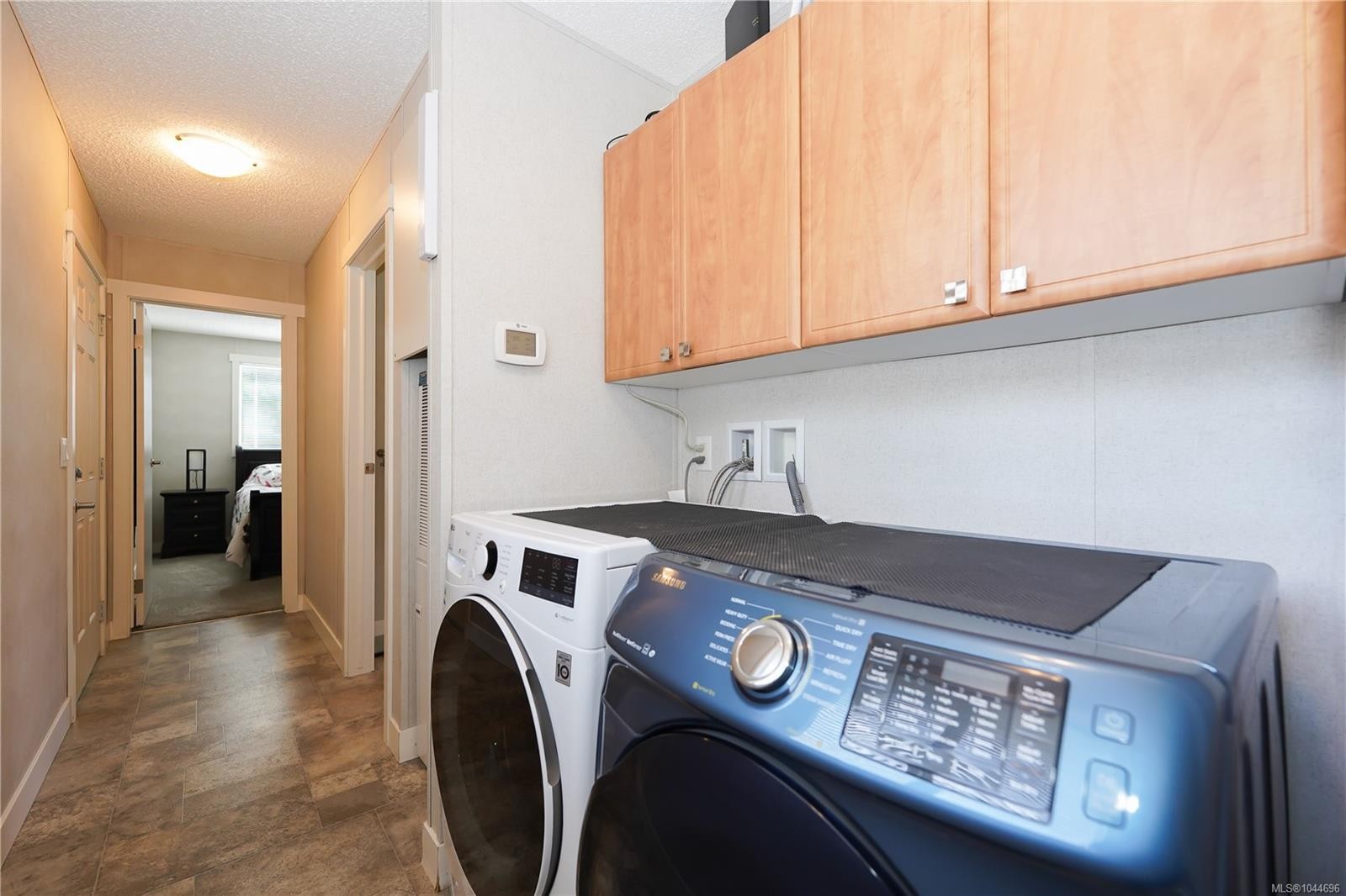 1341 Pratt Rd, Hilliers, BC