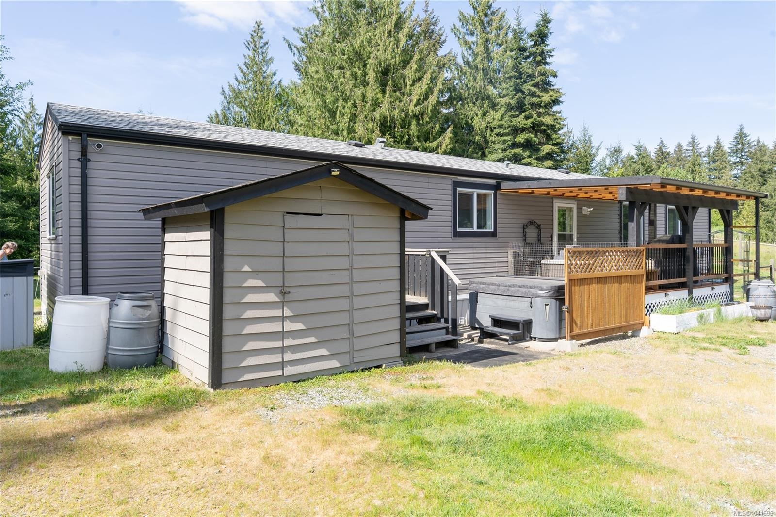 1341 Pratt Rd, Hilliers, BC