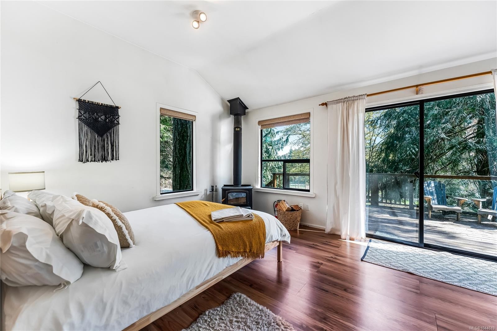 2083 North End Rd, Salt Spring, BC