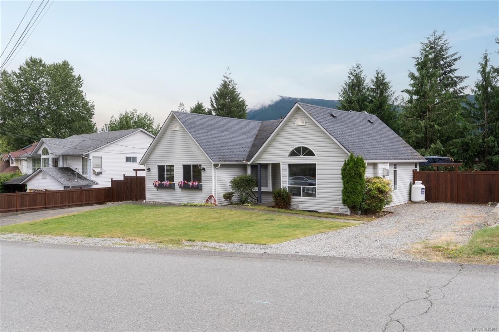 108 River Rd, Lake Cowichan, BC