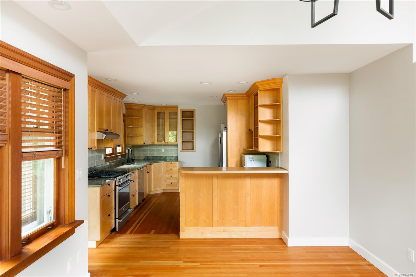 2168 Bartlett Ave, Oak Bay, BC