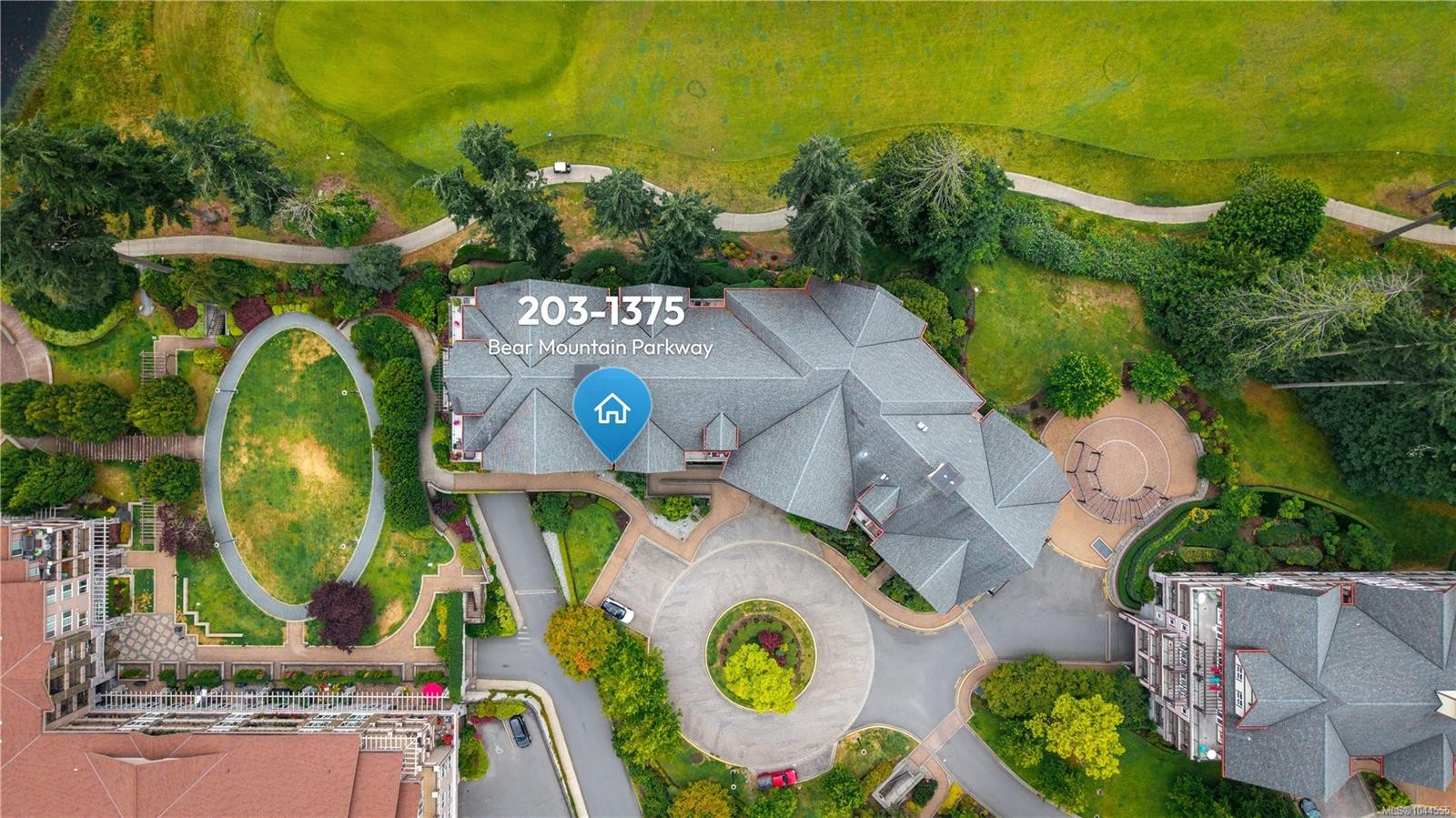 #203-1375 Bear Mountain Pkwy, Langford, BC - With View